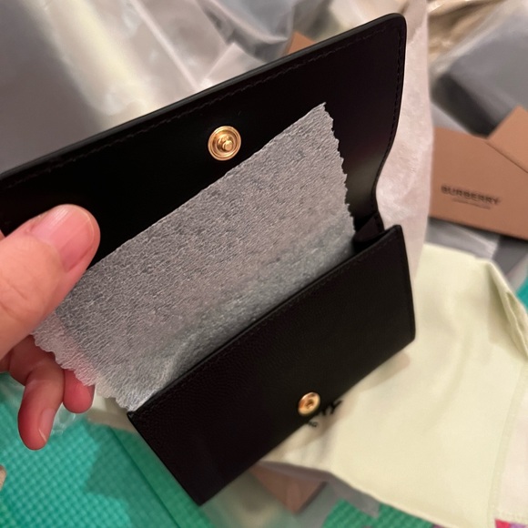 NWT Burberry black leather small wallet - Picture 2 of 6